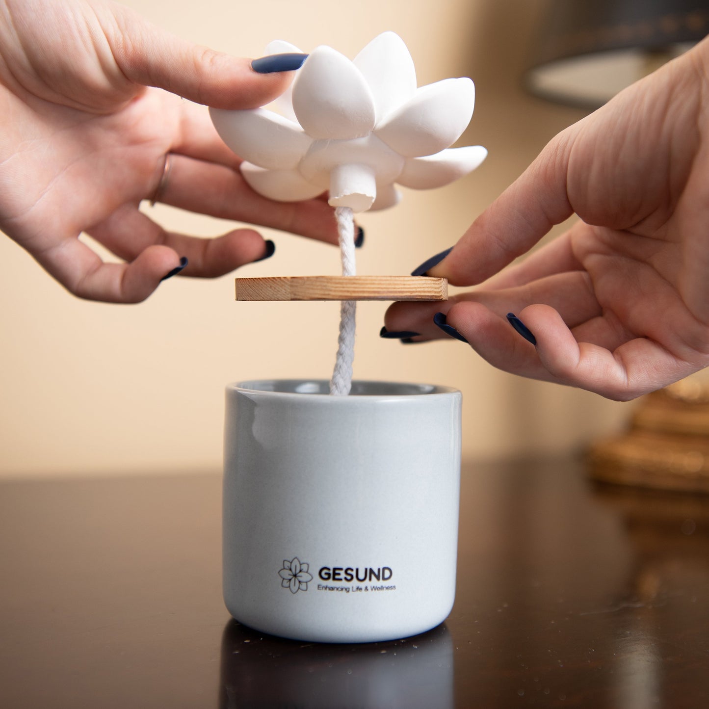 Ceramic Flower Diffuser - Scented Eucalyptus+Lavender