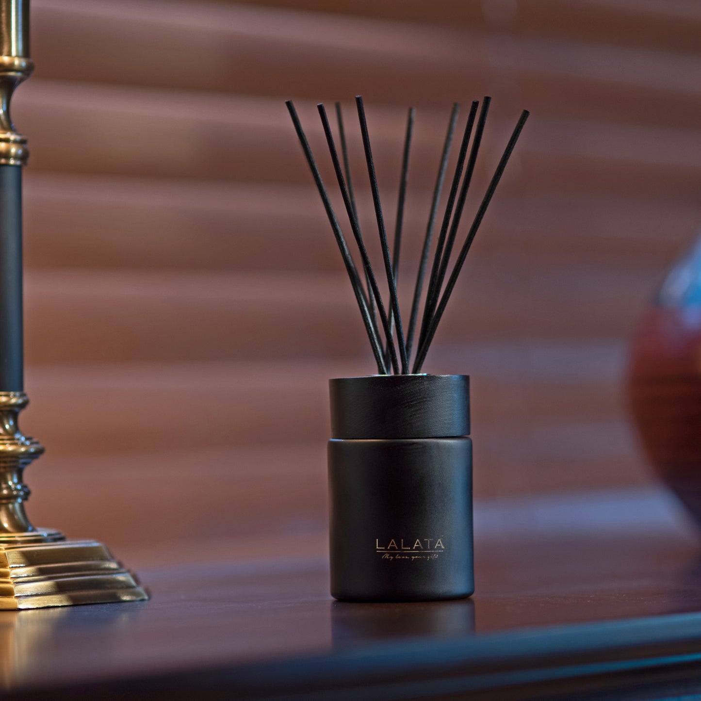 Black Diffuser - Scented Sandalwood+Jasmine